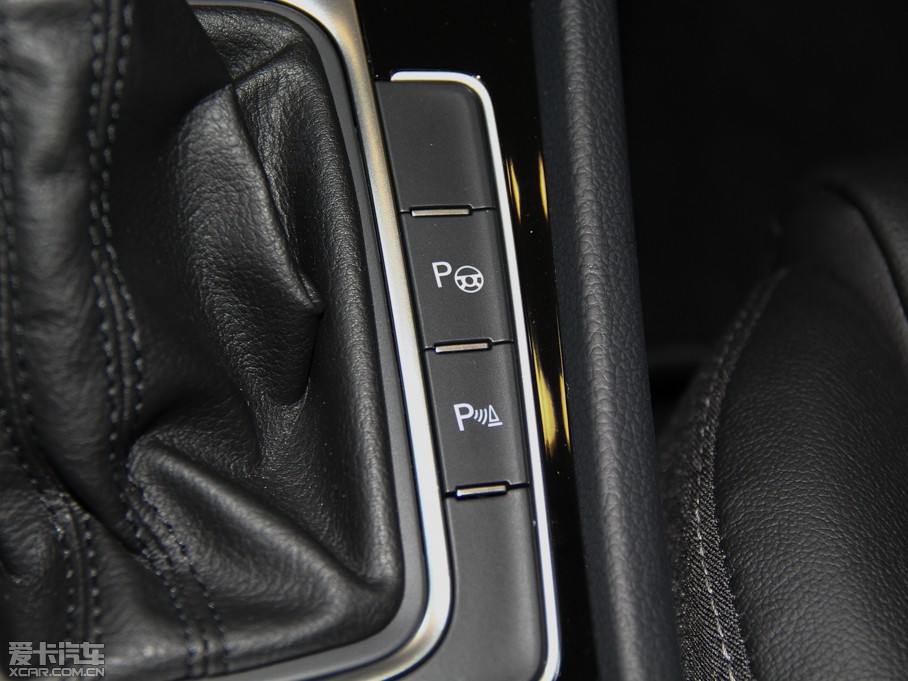 2014Golf܇ 1.4 TSI A