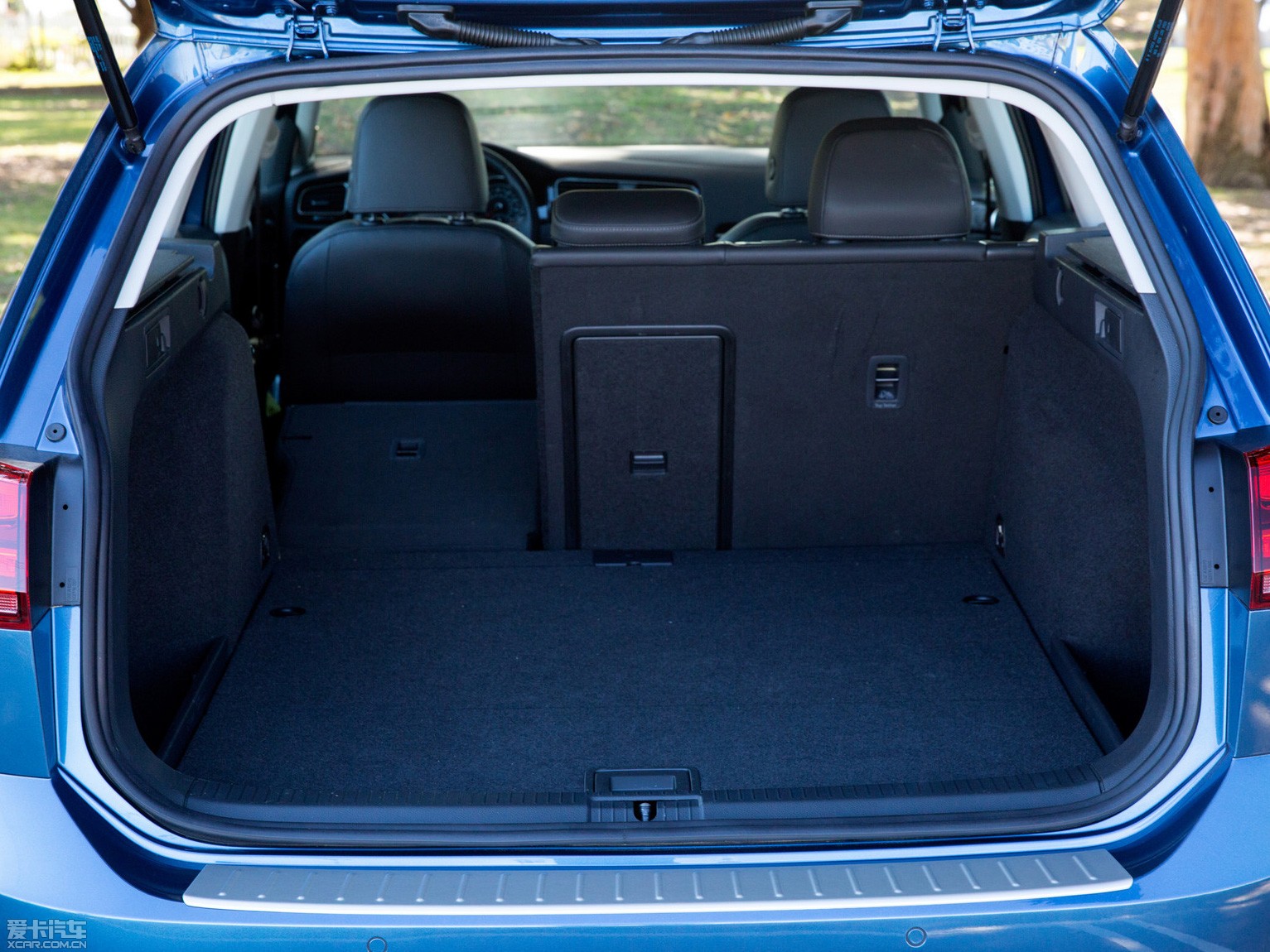 2014Golf܇(ch) Sportwagen