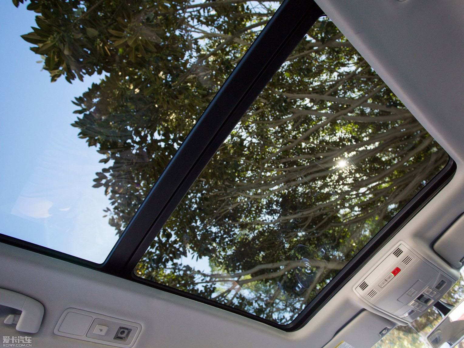 2014Golf܇ Sportwagen