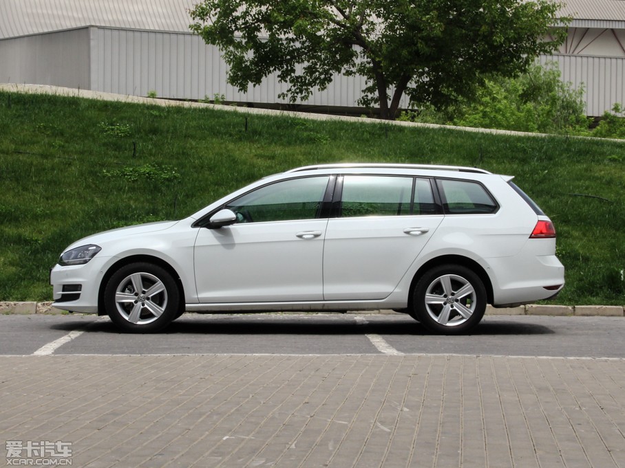 2014Golf܇ 1.4 TSI A