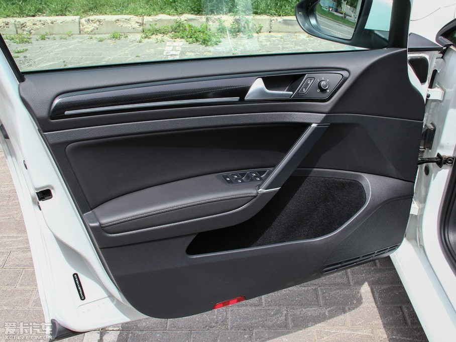 2014Golf܇ 1.4 TSI A