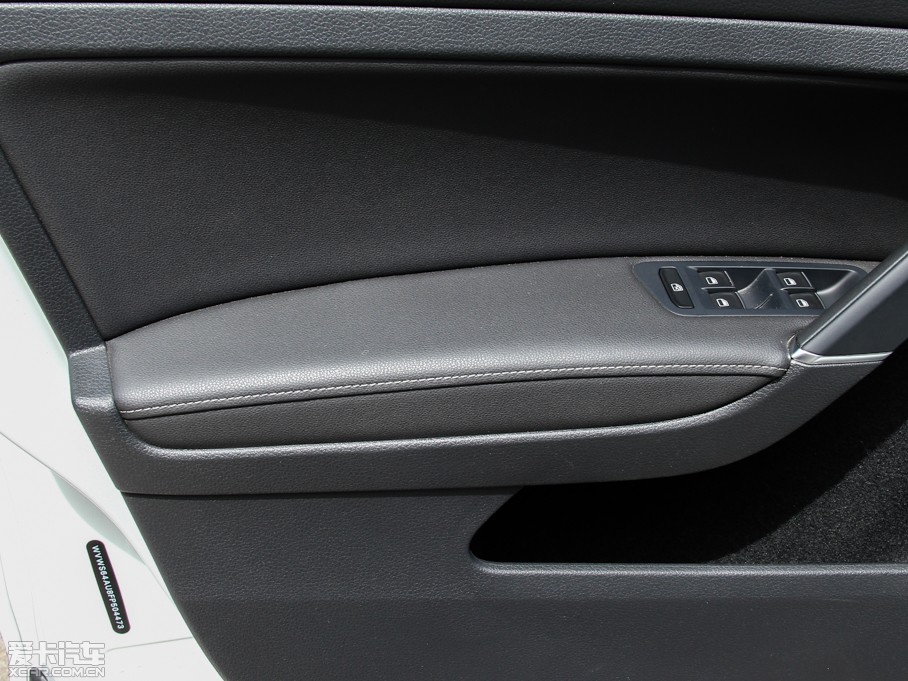 2014Golf܇ 1.4 TSI A