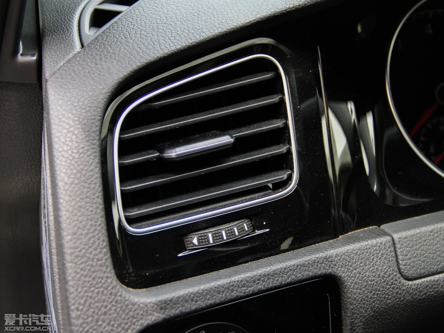 2014Golf܇ 1.4 TSI A