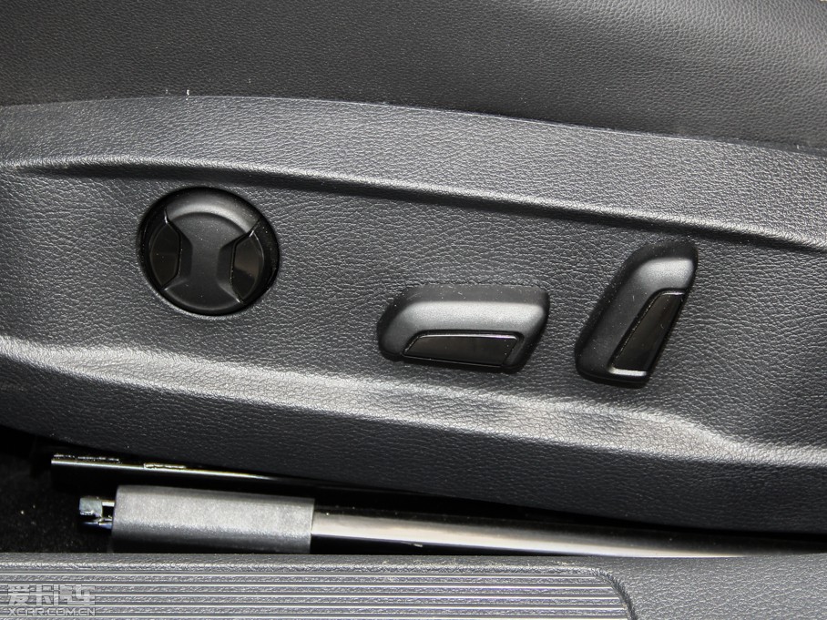 2014Golf܇ 1.4 TSI A