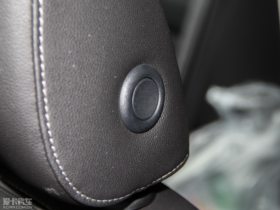 2014Golf܇ 1.4 TSI A