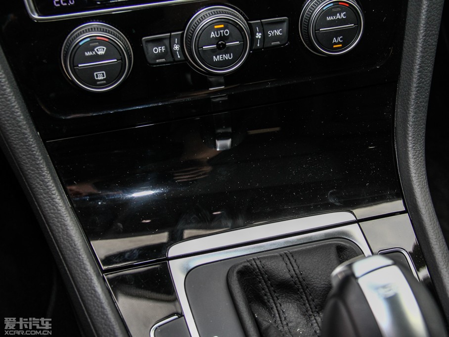 2014Golf܇ 1.4 TSI A