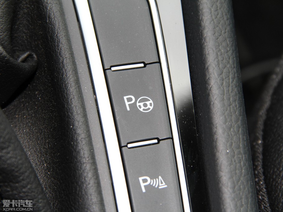 2014Golf܇ 1.4 TSI A