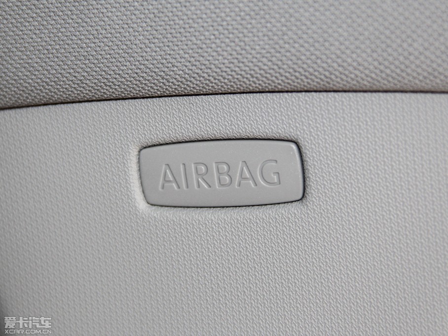 2014Golf܇ 1.4 TSI A