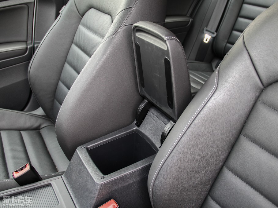 2014Golf܇ 1.4 TSI A