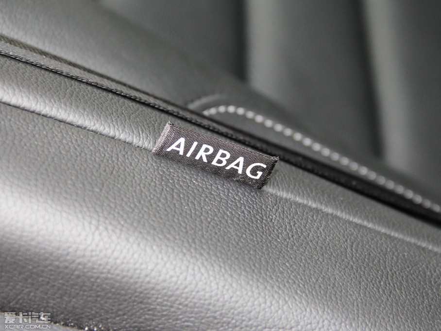 2014Golf܇ 1.4 TSI A