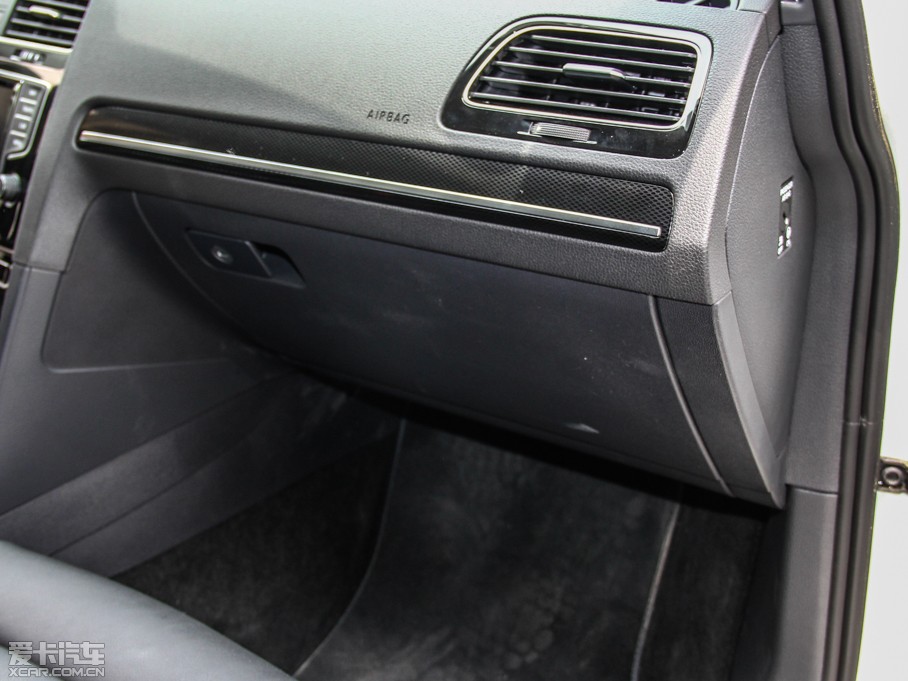 2014Golf܇ 1.4 TSI A