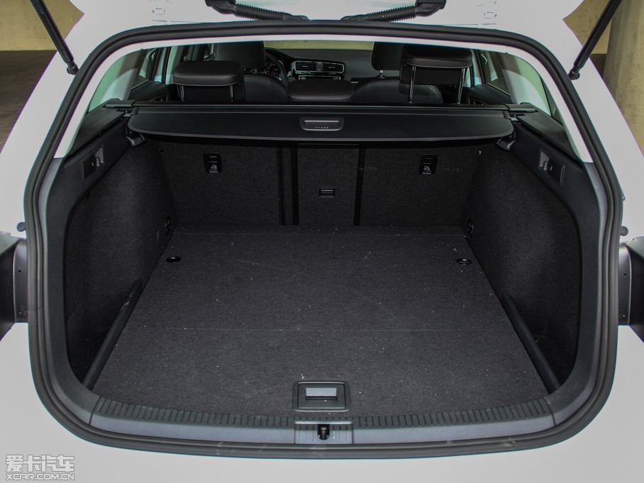 2014Golf܇ 1.4 TSI A