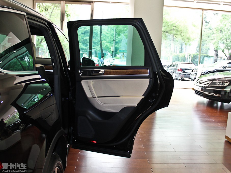 2014��;�J 4.2L V8