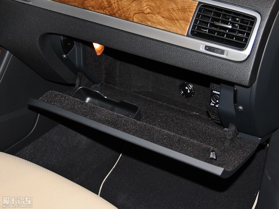 2014��;�J 4.2L V8