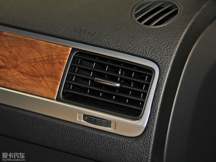 2014��;�J 4.2L V8