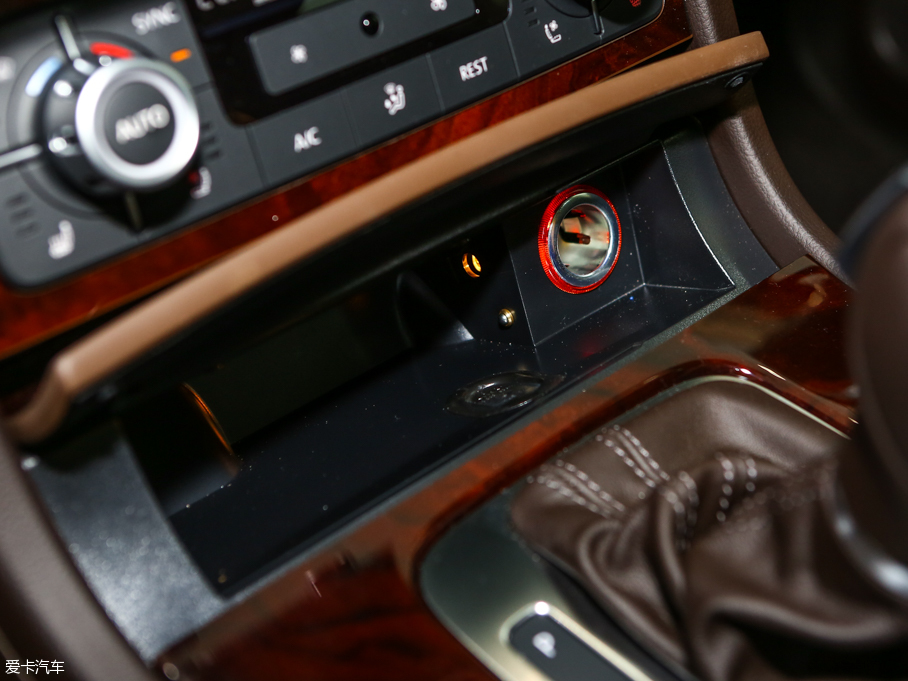 2015��;�J 3.0T �Ԅ�(d��ng)ҫ�J������