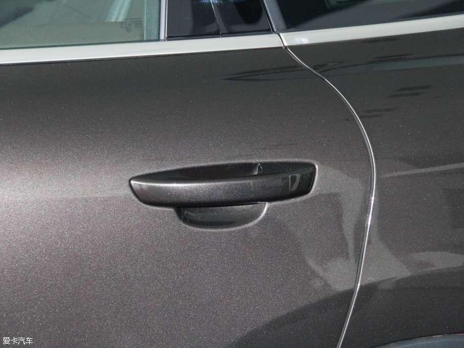 2015��;�J 3.0TSI ������