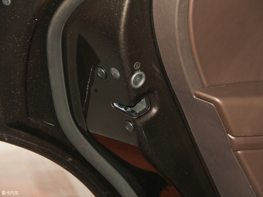 2015��;�J 3.0TSI ������