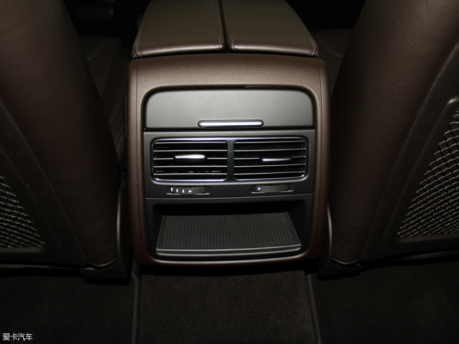 2015��;�J 3.0TSI ������