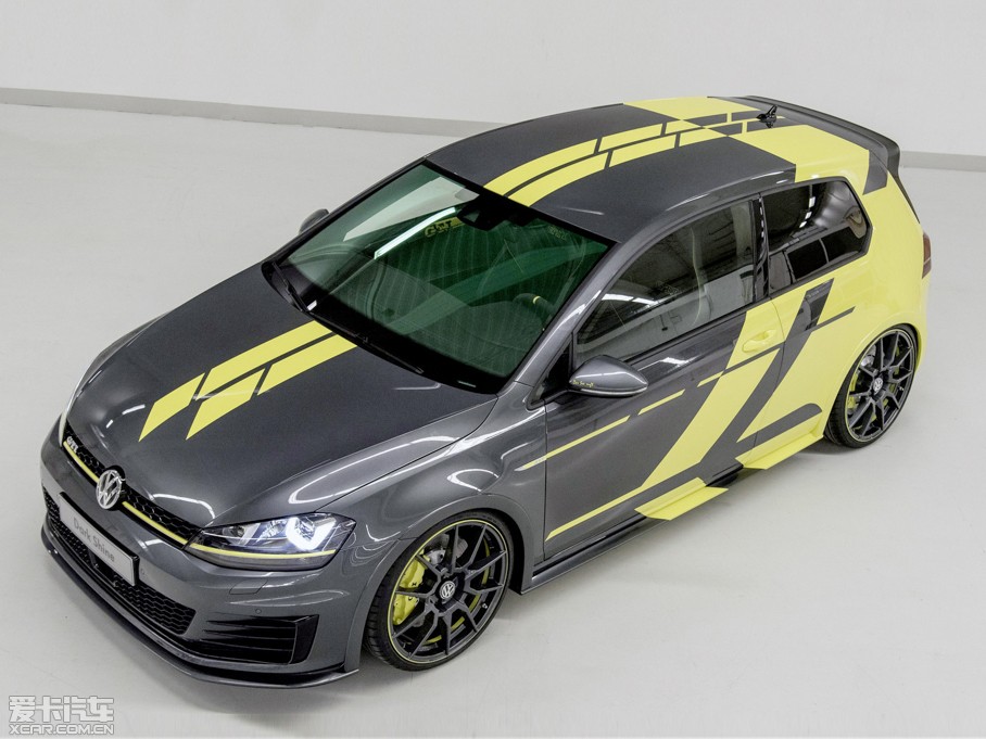 2015Golf GTI DARK SHINE؄e