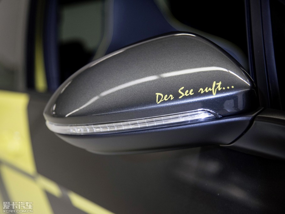 2015Golf GTI DARK SHINE؄e