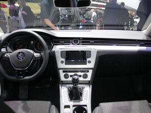 2015������� �п؅^(q��)