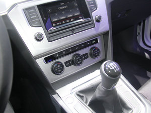 2015������� �п؅^