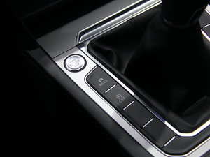 2015������� �п؅^