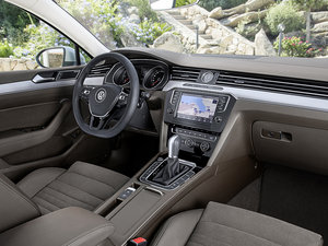 2015������� �п؅^