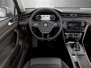 2015������� �п؅^