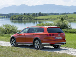 2015��Alltrack ���w���^