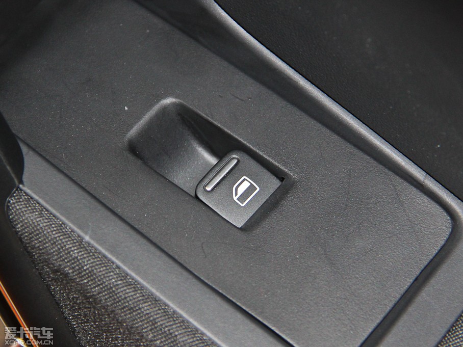 2015ךx Classic limited edition