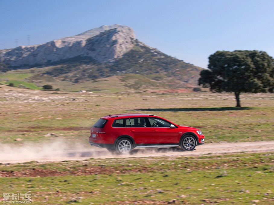 2015Golf܇ Alltrack 