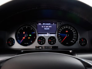 2014款3.0 商务型 仪表