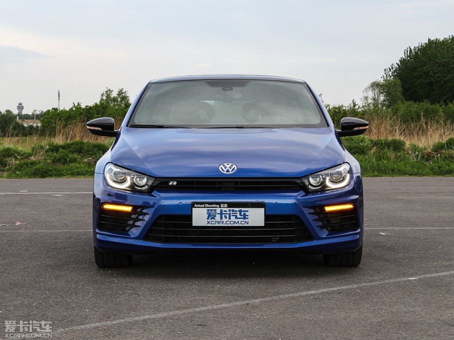 2015пR 2.0 TSI