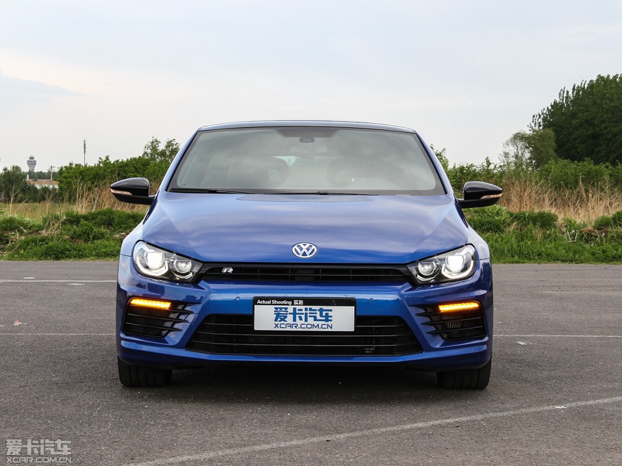 2015пR 2.0 TSI