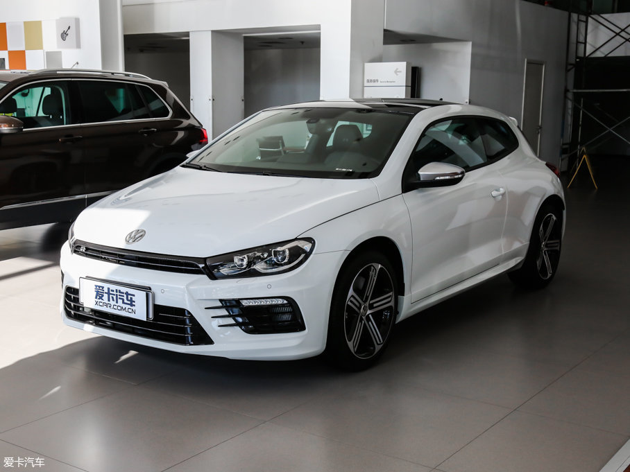 2015пR 2.0 TSI