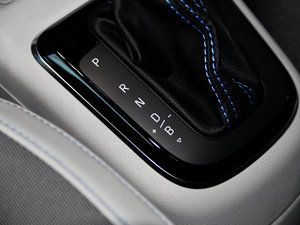 2015��늄�܇ �п؅^