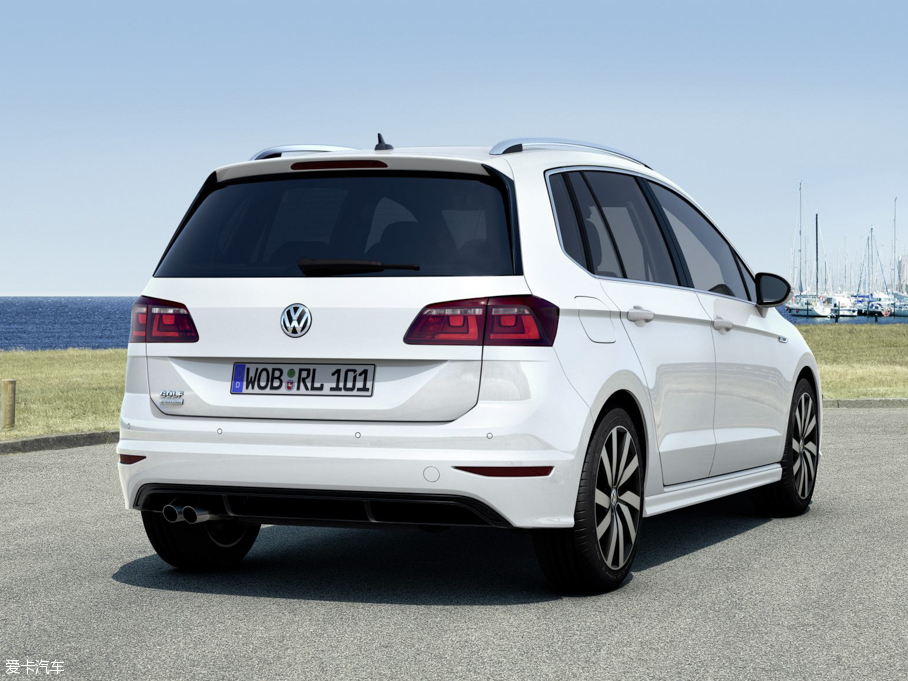 2015Sportsvan() R-Line