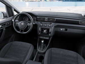 2015������� �п؅^