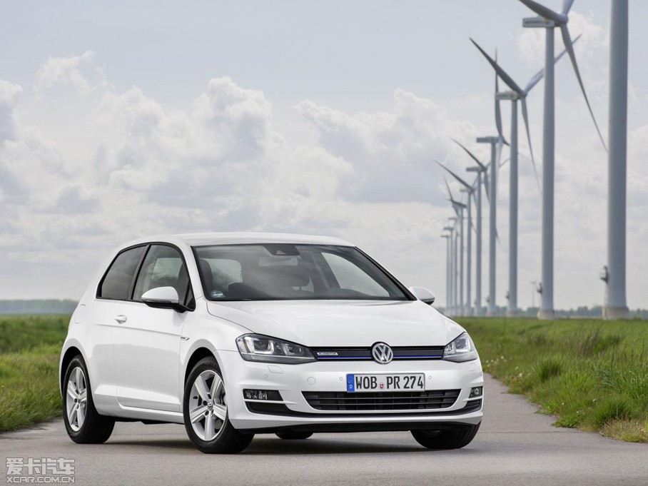 2015Golf BlueMotion