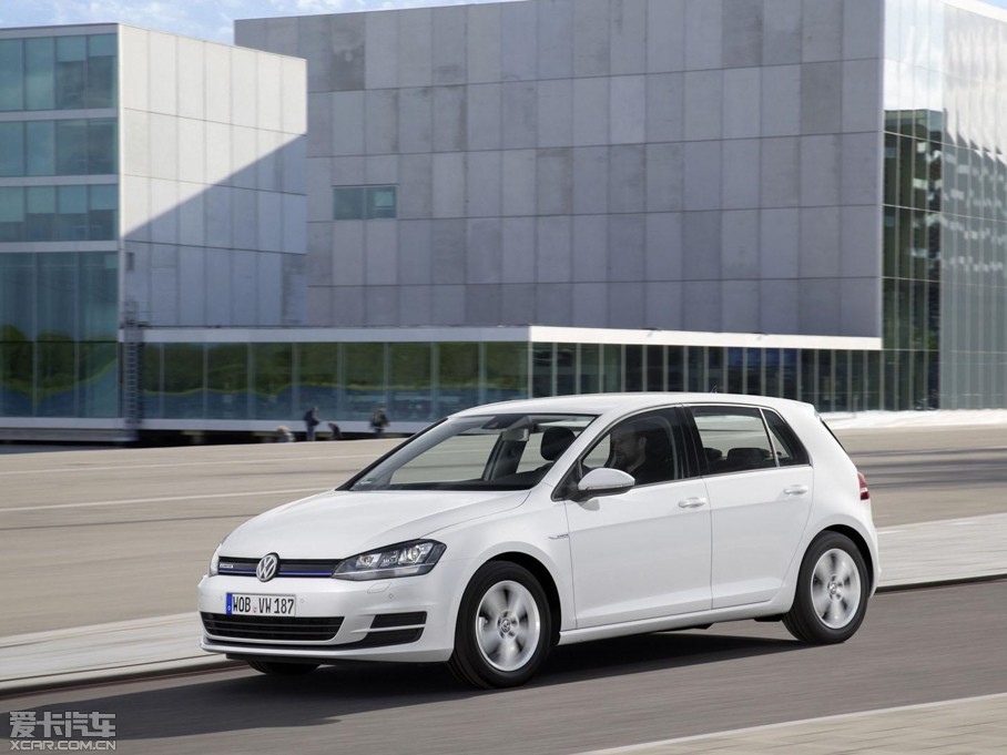 2015Golf BlueMotion