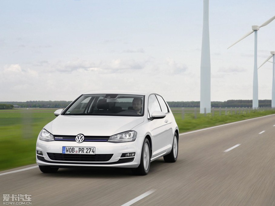 2015Golf BlueMotion