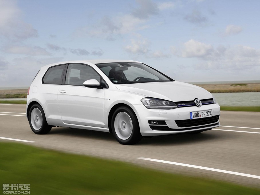 2015Golf BlueMotion