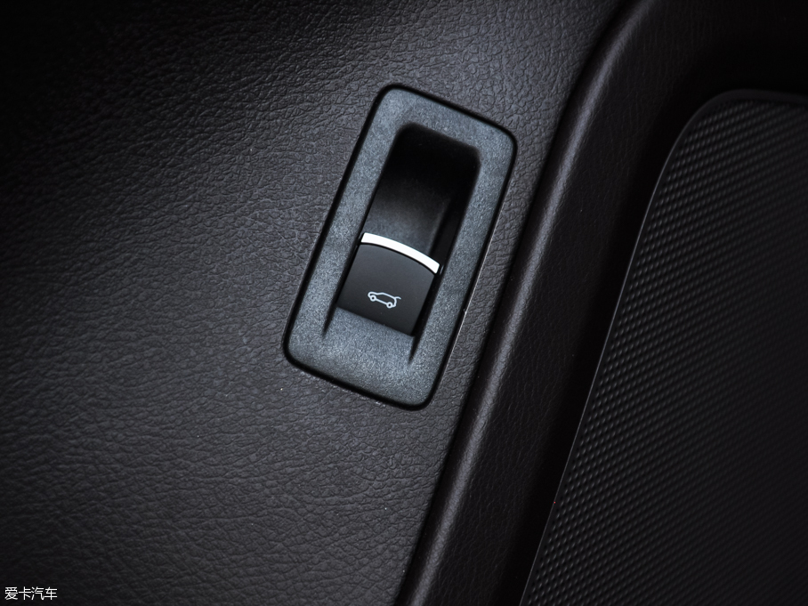 2016;J 3.0 TSI R-Line