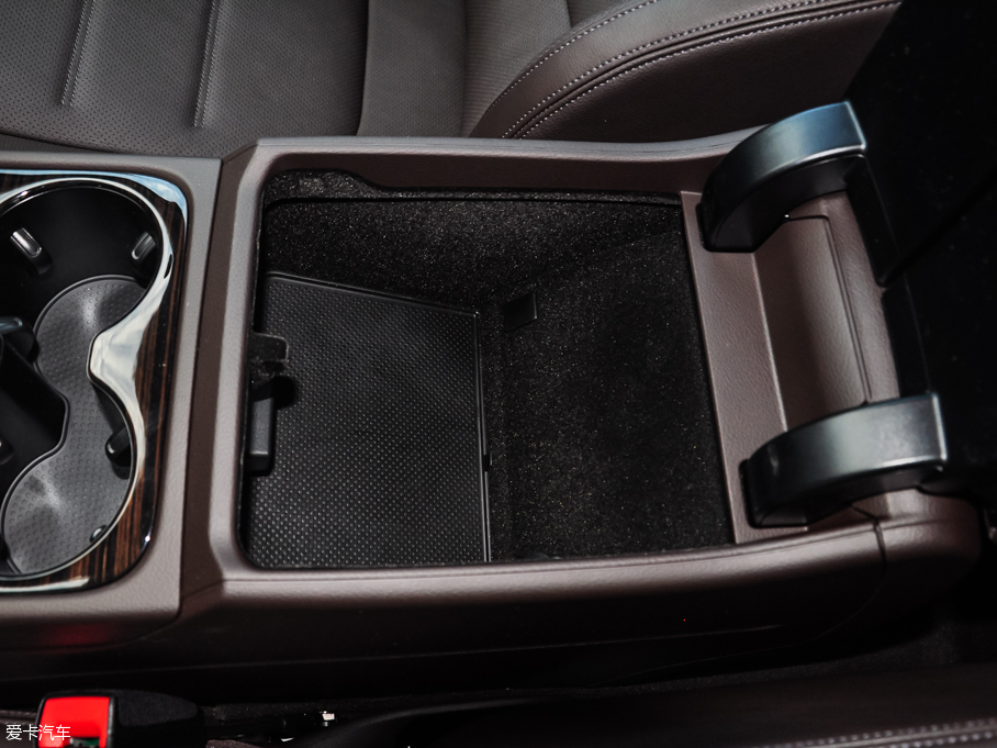 2016;J 3.0 TSI R-Line