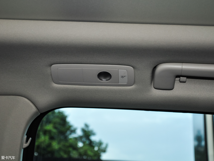 2016;J 3.0 TSI R-Line