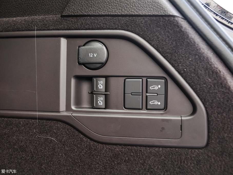 2016;J 3.0 TSI R-Line