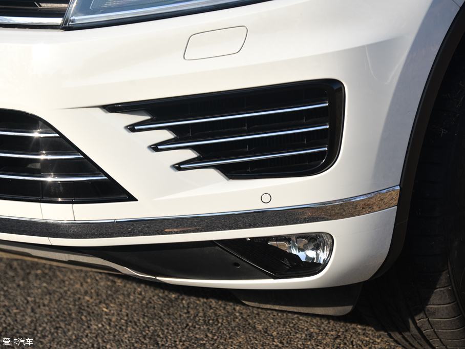 2016;J 3.0 TSI R-Line