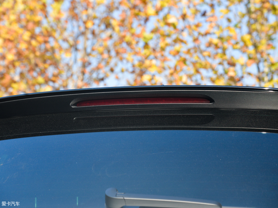 2016;J 3.0 TSI R-Line